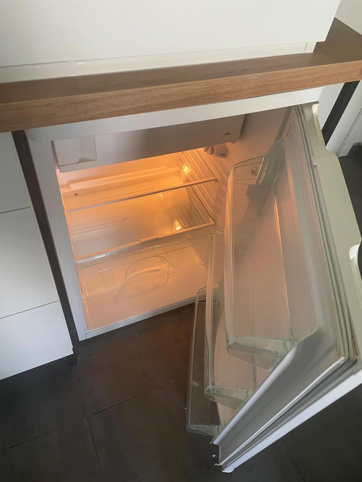 One Bedroom Fully Equipped Apartment With Terrace Brüssel Exterior foto