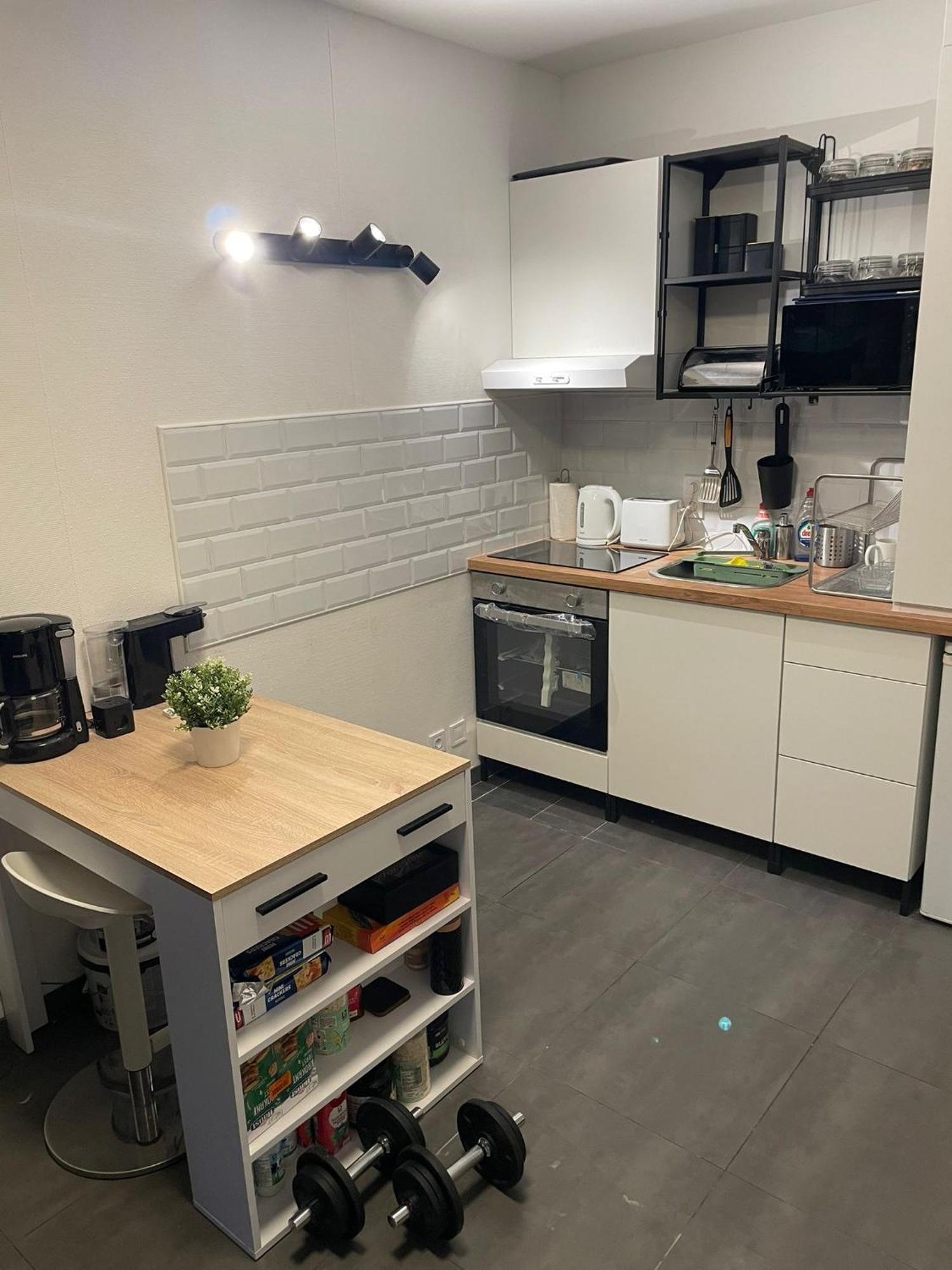 One Bedroom Fully Equipped Apartment With Terrace Brüssel Exterior foto